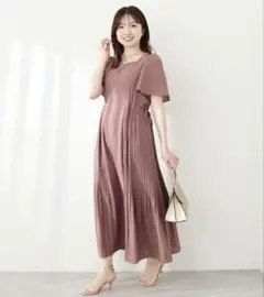 両サイドプリーツフレアスリーブワンピース