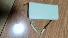 ミントグリーン　黄緑　 長財布 カード多収納　　 ファスナー付き