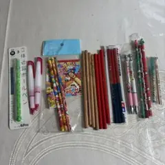 文房具セット ボールペン・鉛筆・色鉛筆、消しゴムセット