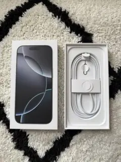 iPhone16Pro 空箱 Cタイプコード付き