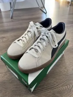 PUMA スニーカー ライトグレー ガムソール 25.5cm - メルカリ