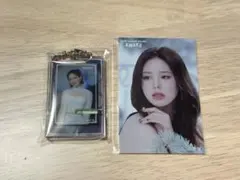 NiziU オンラインくじ D賞 ミニスマホスタンドキーホルダー 、E賞　マコ