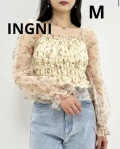 【新品】タグ付き　INGNI イング　花柄シャーリング／ブラウス　Mサイズ