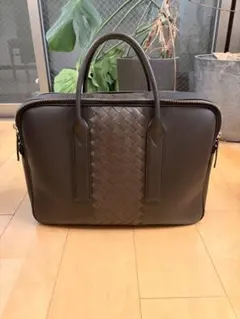 Bottega Veneta イントレチャート ビジネスバッグ　getawayのサムネイル