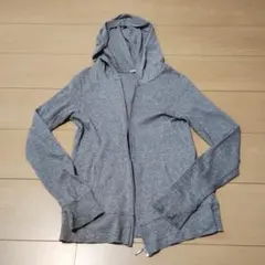GUグレー ジップアップパーカー Sサイズ