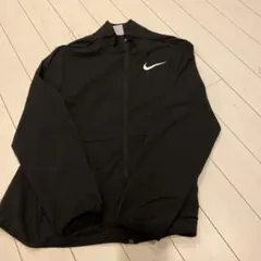 Nike ブラック ジップアップジャージ