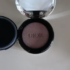 DIOR FOREVER SKINGLOWTONEUP 02のサムネイル