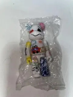 ベアブリック クレヨン　シリーズ17 cute