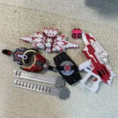 ★美品★ 仮面ライダー ギーツ 変身ベルト 武器セット DXデザイアドライバー