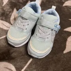 エルサ スニーカー 15cm ライトブルー　バースデイ