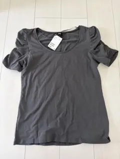 レディース　Tシャツ　新品のサムネイル
