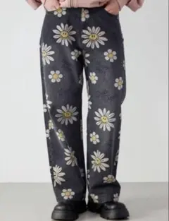 ロデオクラウンズ　wiggle wiggle パターン デニムパンツ