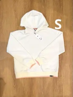 新品　PUMA S パーカー　ホワイト　ピンク