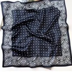 未使用品 エプロンドール シルクバンダナ55 ノワール/ブラン - メルカリ