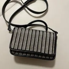 ZARA ショルダーバッグのサムネイル