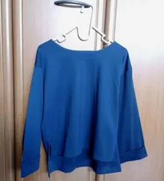 ネイビー オフショルダー 長袖カットソー