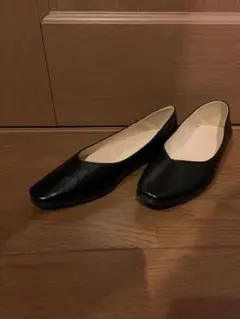 黒ローパンプス