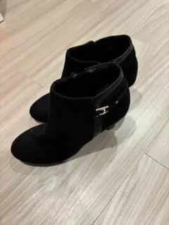 黒 スエード ブーツ サイドジッパー付き