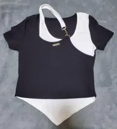 SHEIN 非対称デザイン Tシャツ クロップトップ ちびTシャツ 韓国