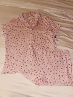 LAURA ASHLEY パジャマセット　Lサイズ ローラアシュレイのサムネイル
