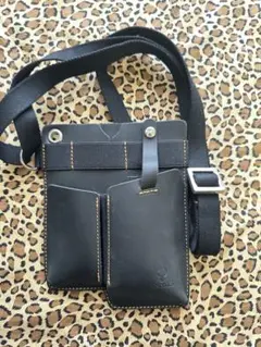 更にお値下げTero1S本革のサコッシュ