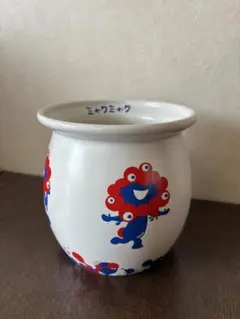 ミャクミャクデザイン陶器 - メルカリ