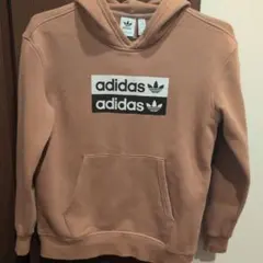 adidas ロゴプリント パーカー ブラウン