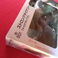 ど迫力！ストロングダイナソー　トリケラトプス　恐竜　ラジコン　おもちゃ