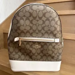 【美品】COACH レディースリュック