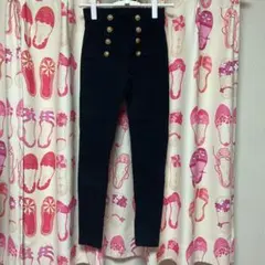 黒 ボタン付きハイウエスト スキニーパンツ