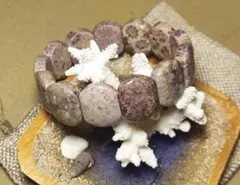 Item thumbnail for item 68de478b-2062-4a47-86df-bcbc854c817c