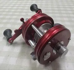 TOY-MACHINE 02 ベイトリール　トリコロールカラー TOY-MACHINE 02 ベイトリール トリコロールカラー - メルカリ