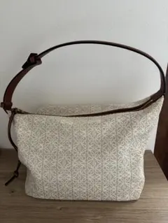 LOEWE キュービィーバッグ　アナグラム