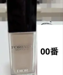 Dior ディオールスキンフォーエヴァーフルイドグロウ 00