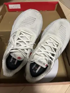 ニューバランス　ランニングシューズ　M1080W14