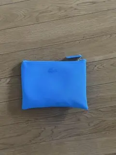 THY x Lacoste ジッパー付きの青い合成繊維ポーチ