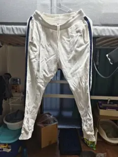ホワイト サイドストライプ ジョガーパンツ