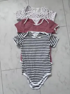 TOMMY HILFIGER ロンパース 3枚セット