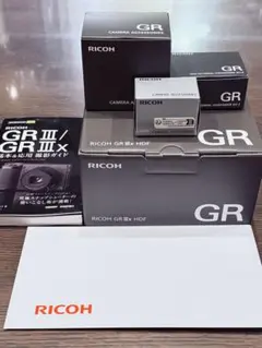 新品同様 リコー RICOH GR IIIx HDF 付属品多数〜3年保証書付