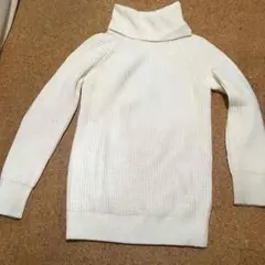 タートルネックニット