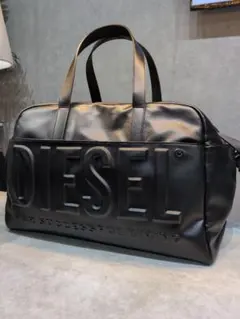 【未使用】DIESEL ディーゼル ボストンバッグ 立体ビッグロゴ 黒 レザーのサムネイル