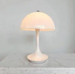 《新品》ルイスポールセン パンテラ ポータブル リプロダクト 充電式 ホワイト