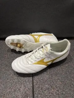 MIZUNO MORELIA サッカースパイク ホワイト ゴールド 27.5cm - メルカリ