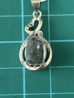 【天然石】ガーデン クォーツ ポイント ペンダントトップ 六角柱 水晶❣️