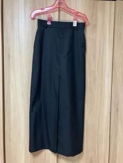 H 黒 タイトスカートのサムネイル