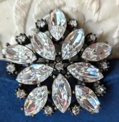 Item thumbnail for item 4df35ce8-58e5-4e5a-9472-bc1ff4ac7bb0