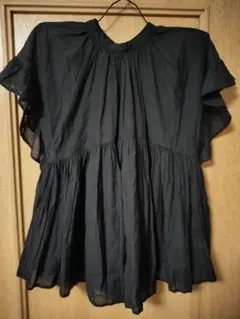 黒のチュニック