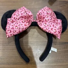 ディズニー カチューシャ ヒョウ柄　リボン　ピンク　デカリボン