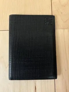 2025年最新】LOEWE パスポートケース・カバーの人気アイテム