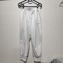 SHEIN DAZY 刺繍デザインスリット入り スウェットパンツ ホワイト